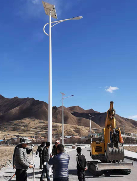 甘南碌曲10米宁夏太阳能路灯项目